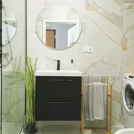 Elite 5 Jezyce- Baranczaka 5 Poznań