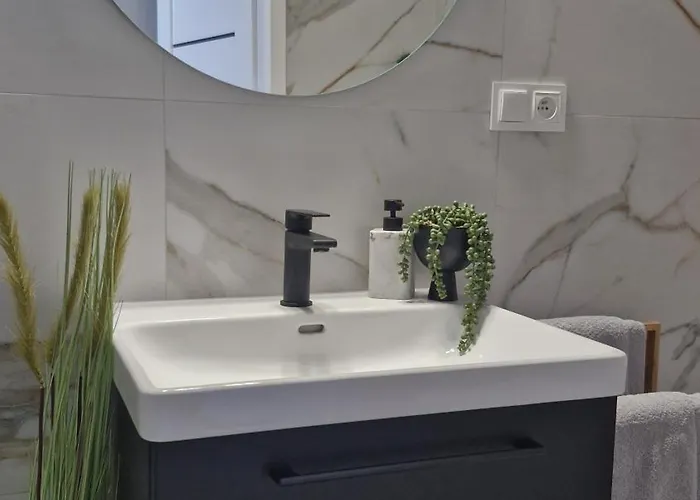 Elite 5 Jezyce- Baranczaka 5 *