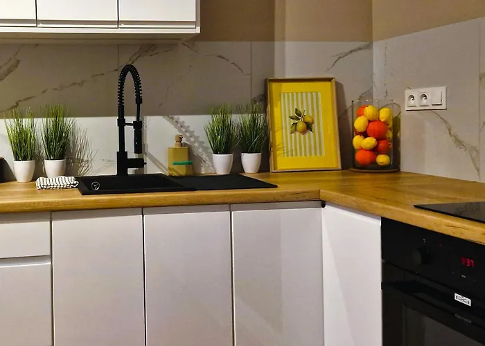 Elite 5 Jezyce- Baranczaka 5 Poznaň